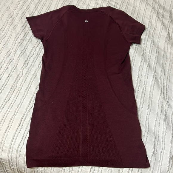 Lululemon Old Style Swiftly Short Sleeve - Picture 1 of 4